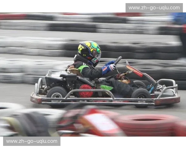 赛车泳帽：在水面上追逐速度与风格